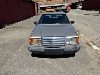 Mercedes W124 250D manual dovoz SRN - 2