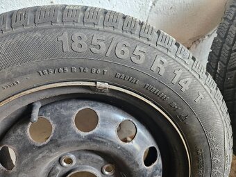 Prodám zimní pneu + disky 185/65R14 , FORD 14" - 2