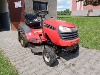 Zahradní traktor Johnsered špatná hydro převodovka - 2