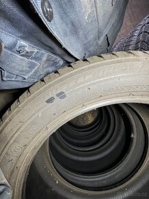 Prodám zimní pneu Bridgestone Blizak 285/45R21 - 2