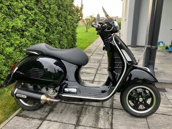 Vespa 300 GTS HPE ABS ASR - 2
