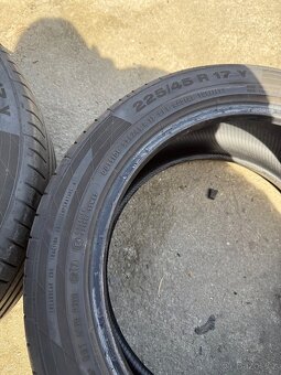 Pneu 225/45r17 - 2