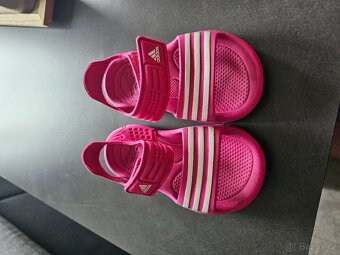 Sandálky adidas vel 25 - 2