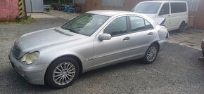 Mercedes C 2.0 benzin - 2