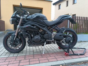 Triumph Speed Triple 1050 - 2