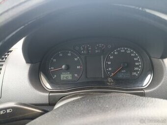 VW Polo 9N3 1.4i Benzín - 2