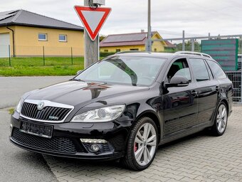 ŠKODA OCTAVIA II RS COMBI 2.0TSi 177kW F.C. JEN 135TKM - 2
