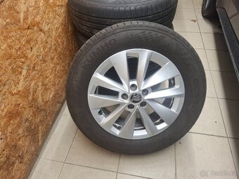 Prodám zánovní letní sadu kol 205/60 R16 KAMIQ, SCALA - 2