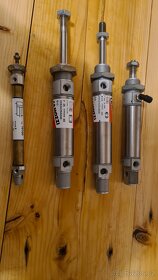 Pneumatický válec - 2