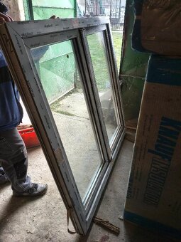 okno 140 x 133 cm - 2