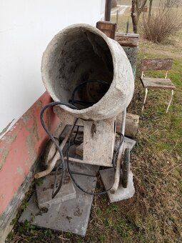 Stavební míchačka - 2