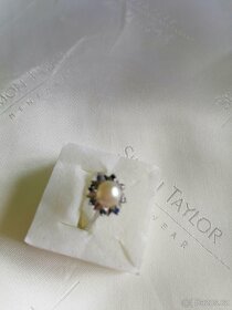 Zlatý prsten s pravou perlou a safíry - 2