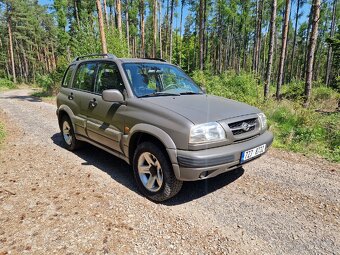 Suzuki Grand Vitara 2.5i V6 4x4 - 2