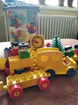 DĚTSKÉ KOSTKY - LEGO / stavebnice. - 2