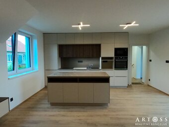 Pronájem novostavby rodinného domu 4+kk s terasou, v obci Li - 2