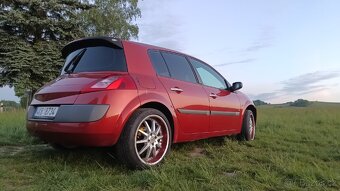 Renault Megane Hatchback - 2