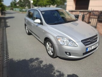 Kia ceed 1,4i 80kw r,v 2009naj 80t benzín - 2