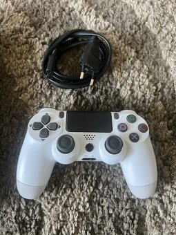 PlayStation 4 SLIM - 2