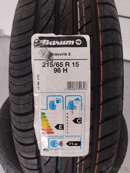 Barum 215/65 R15 - 2