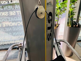 Multifunkční posilovací stroj Gravity Training - EFI Sports - 2