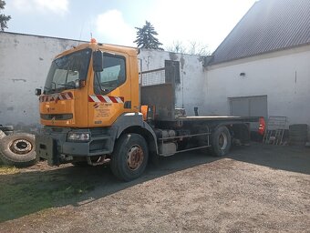 Prodám Renault kerax 6x4 - 2