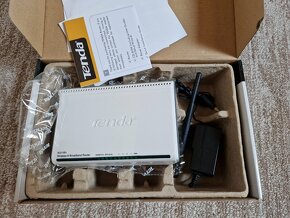 Tenda W311R+ router - 2