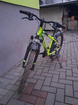 PRODÁM HORSKÉ KOLO ST500 ŽLUTÉ 24" - 2