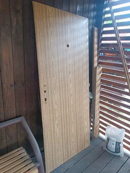 Vchodové dveře pravé 80cm - 2