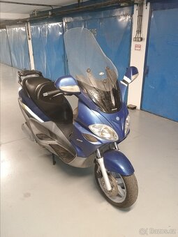 Piaggio X9 250 Evolution - 2