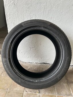 Continental 225/45/17 - 2