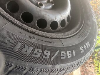 4x plecháče 15” VW s poklicemi VW a zimními pneu - 2