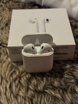 Apple AirPods 2019 - 2
