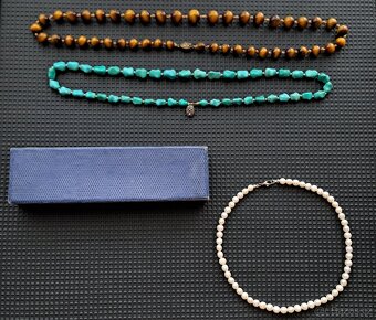 Starožitné stříbrné šperky - 2