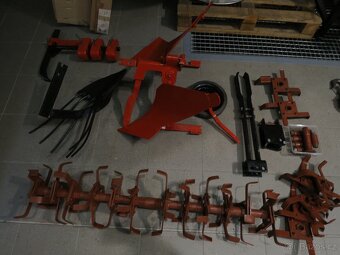 VARI za cenu pluhu. - 2