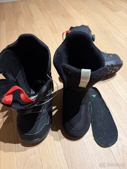 Prodám dětské snowboardové boty Burton Zipline Boa – UK 4 - 2