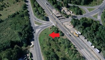 Prodej pozemku u kruhového objezdu v Mníšku pod Brdy - 2