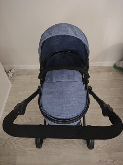 Detsky kocarek pro panenky - 2