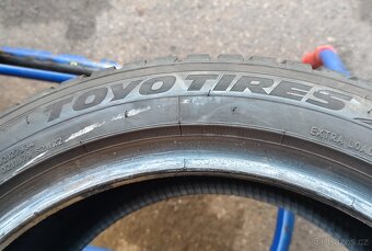 Použité celoroční pneu 215/45/16 TOYO - 2