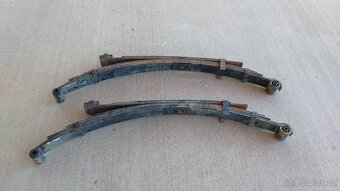 Mitsubishi L200 TD – Listová pera - 2