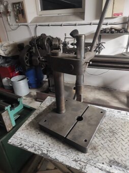 Soustruh, vrtačka, - 2