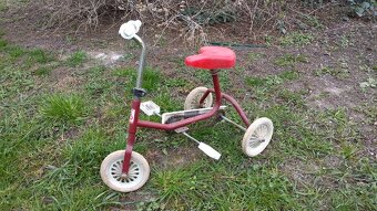 Stará dětská tříkolka TDV - 2