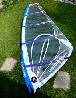 carbonové oplachtění na Windsurfing 5,5m - 2
