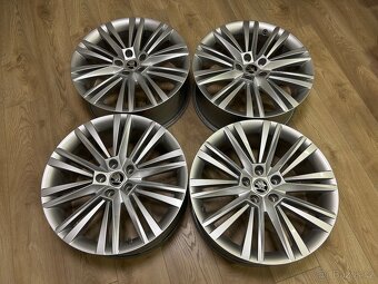 Originální alu kola R19 Škoda Superb III - 2