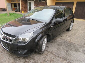 Astra 1,6 i - 2