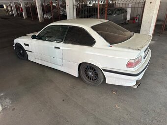 Bmw e36 323i coupe - 2
