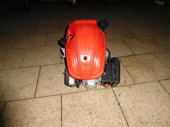 Motor do sekačky - 2