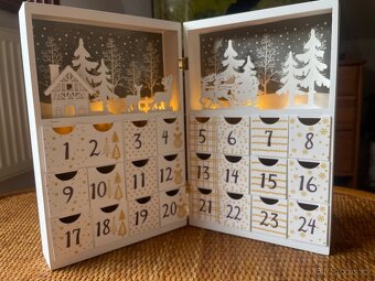 Vánoční Adventní kalendář - kniha - 2
