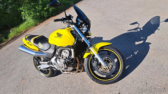 Honda CB600F Hornet, r.2002 - 2