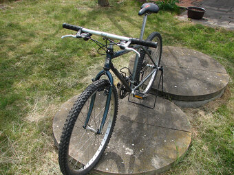 Horské kolo TREK 850 - 2