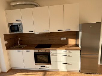 Moderní byt 1+kk o výměře 31,3 m² s balkonem 4,5 m2 - 2